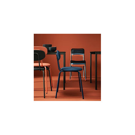 Chaises confortables et modernes pour salle à manger ou bureau